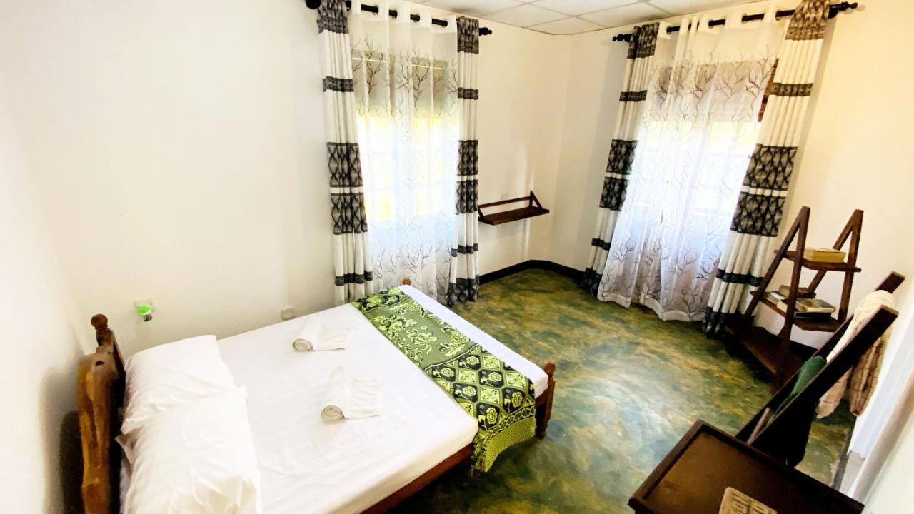 Madiha Surf House Lanka Hotel Matara Exterior photo