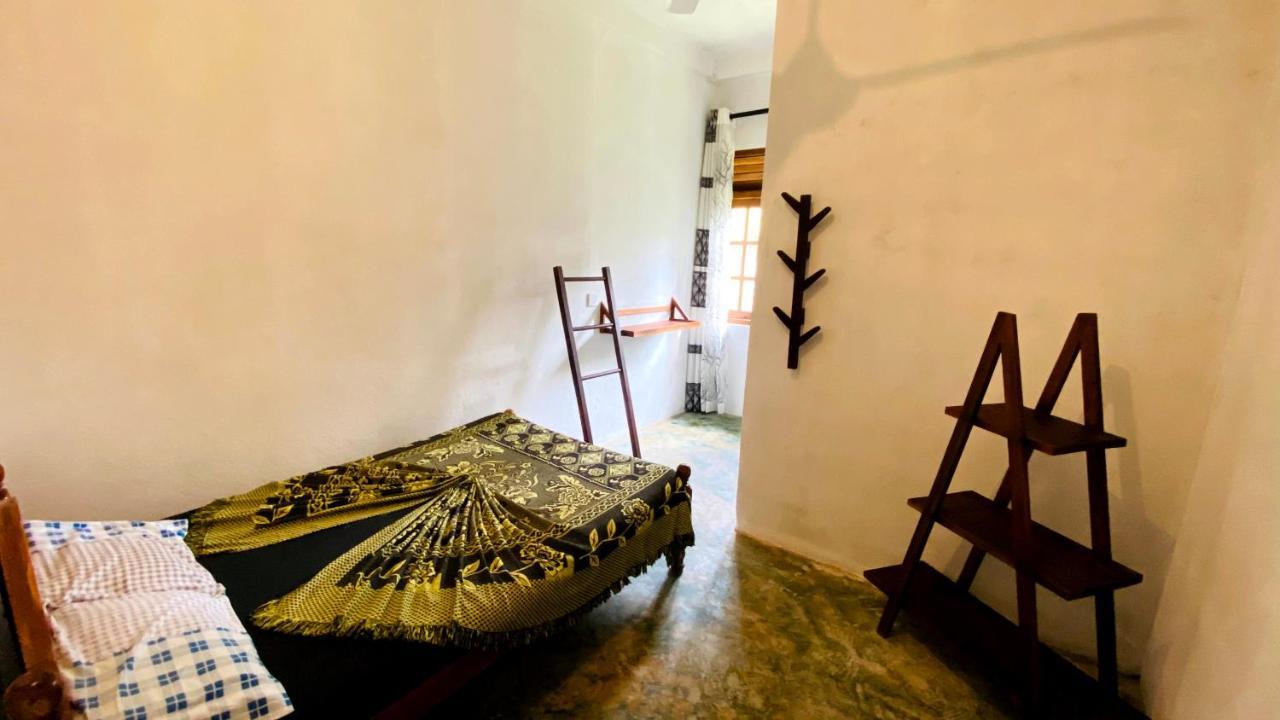 Madiha Surf House Lanka Hotel Matara Exterior photo